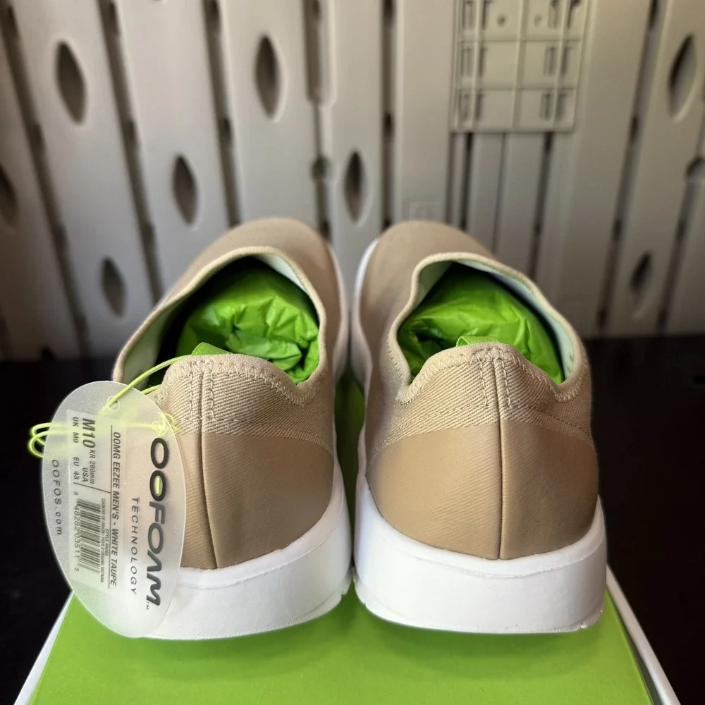 Oofos OOmg Eezee Men's Size 10 Slip On Recovery Sneakers Taupe Comfort Shoes